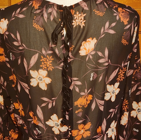 I. Madeline sheer floral maxi dress - Picture 3 of 5
